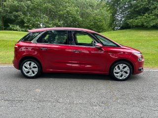 /photos/12315/2649a56b-7aa6-4131-b366-0d0bd4b9ce43_i320x240.jpg