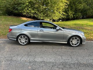/photos/12315/801795d5-b264-49d5-ba83-7558570613b5_i320x240.jpg